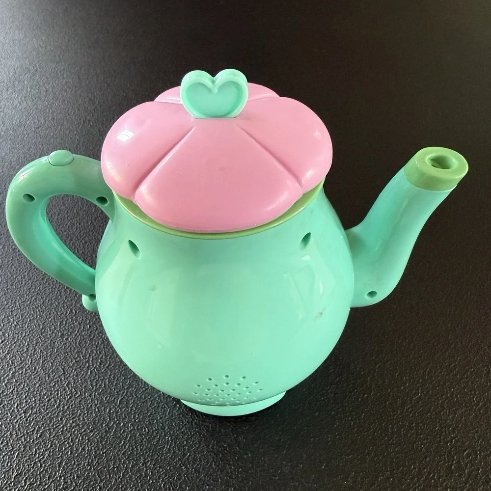 Vintage 2003 MMTL Talking Teapot Toy Mint Green Pink Heart Lid Animated Face